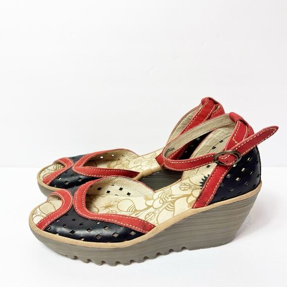 FLY LONDON YANS SANDAL WOMEN RED GRAY LEATHER WEDGE HEELS SIZE 38 OR 7.5 - Picture 2 of 7